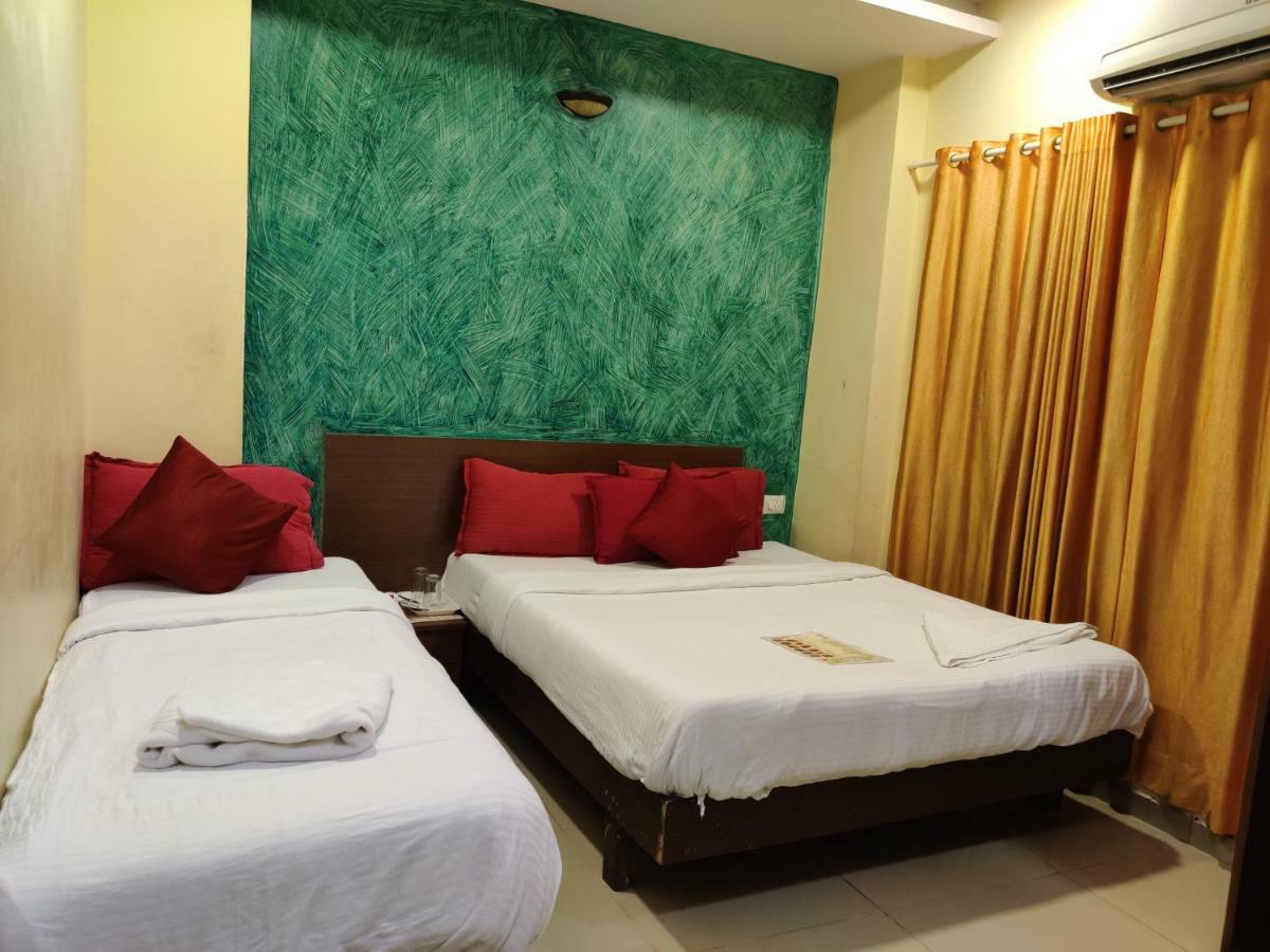 Hotel O Golden Sagar Mumbai Exteriör bild