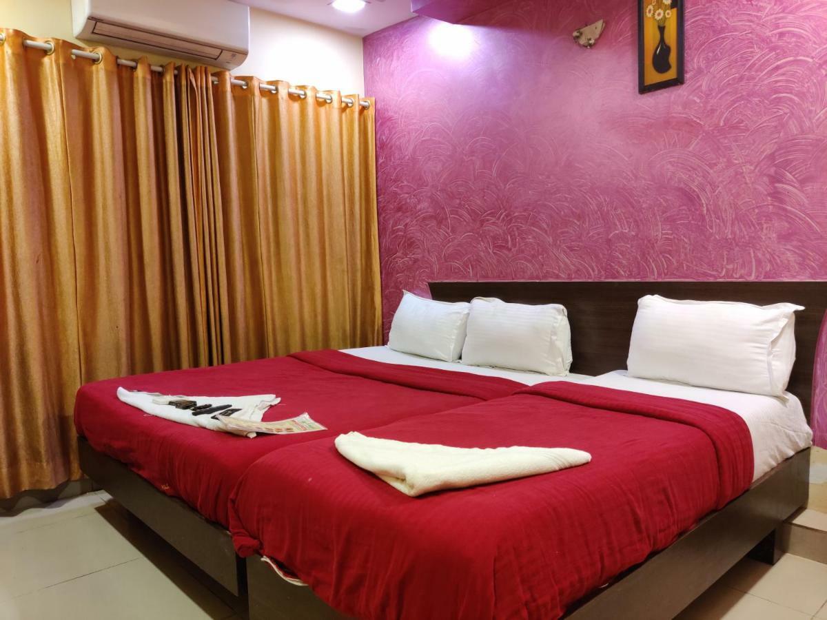 Hotel O Golden Sagar Mumbai Exteriör bild